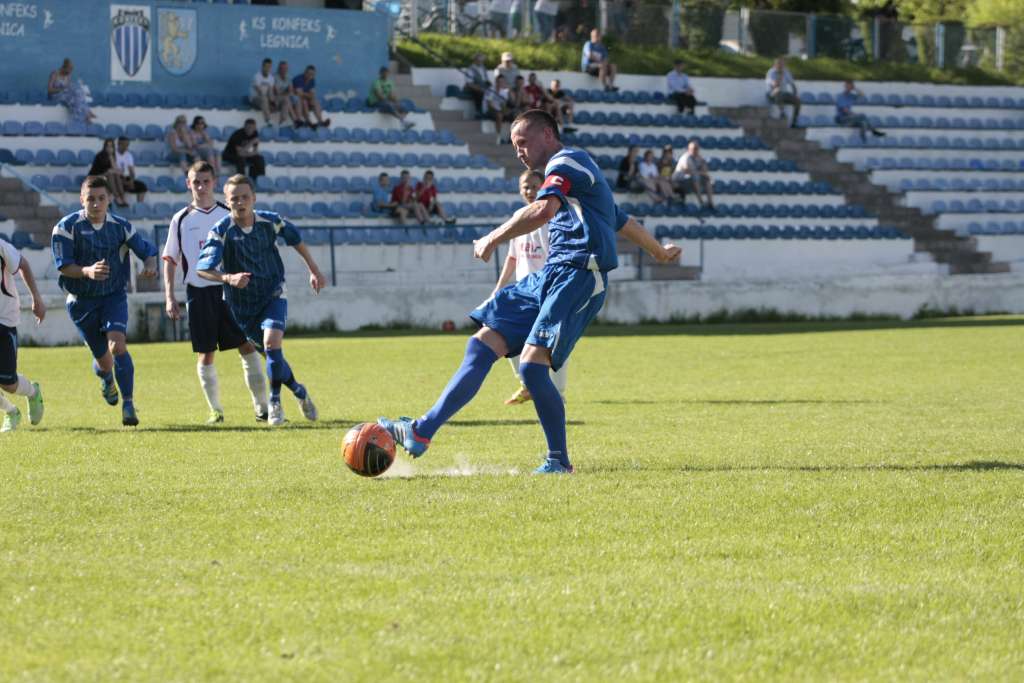 Konfeks Legnica - Odra Chobienia 3:0
