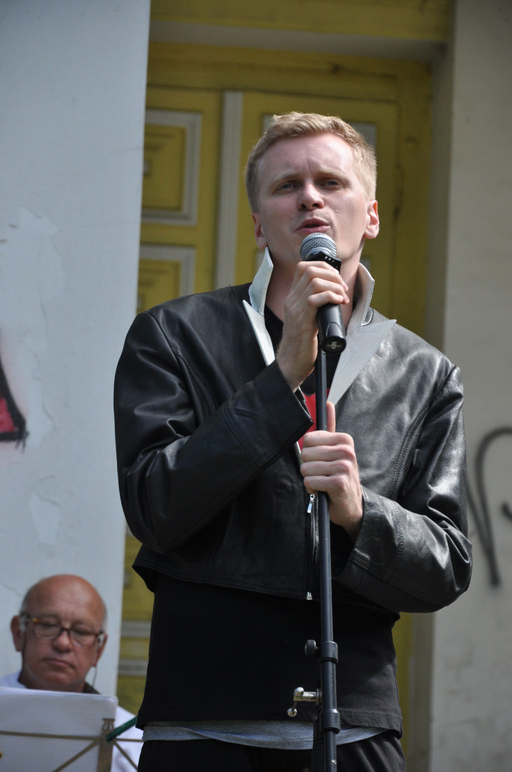 Artur Gotz z zespołem w 