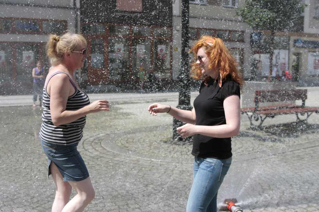 Kurtyna wodna w Rynku w samo południe cz1