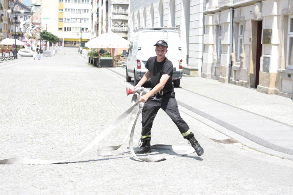 Kurtyna wodna w Rynku w samo południe cz1