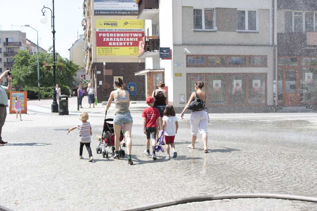 Kurtyna wodna w Rynku w samo południe cz1
