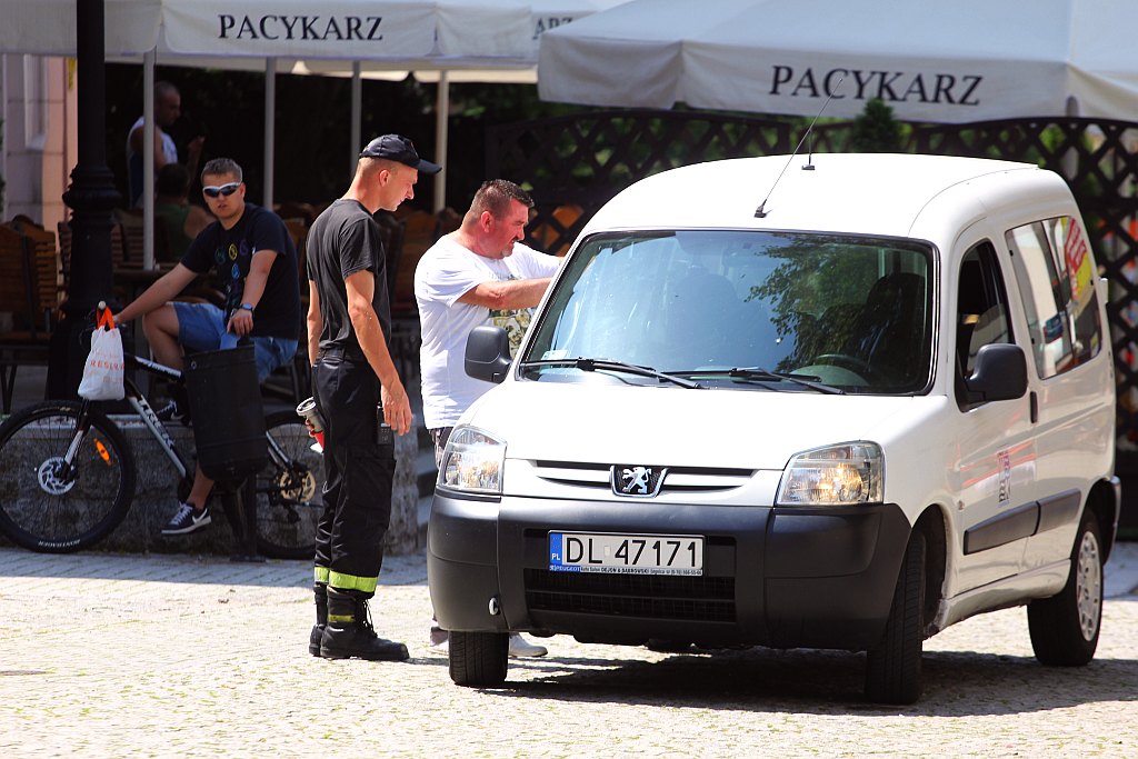 Kurtyna wodna w Rynku w samo południe cz1