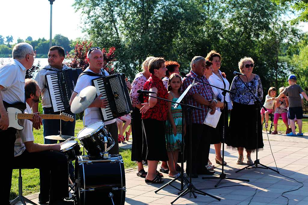 Powitali lato i otworzyli rewitalizowany park