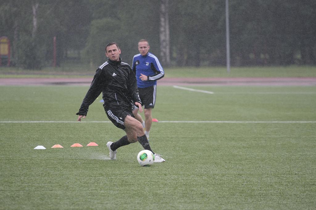 Piłkarze Miedzi Legnica wznowili treningi