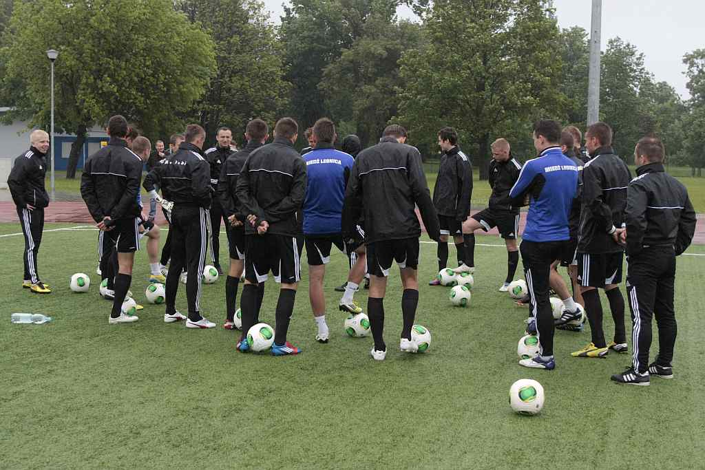 Piłkarze Miedzi Legnica wznowili treningi