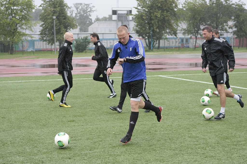 Piłkarze Miedzi Legnica wznowili treningi