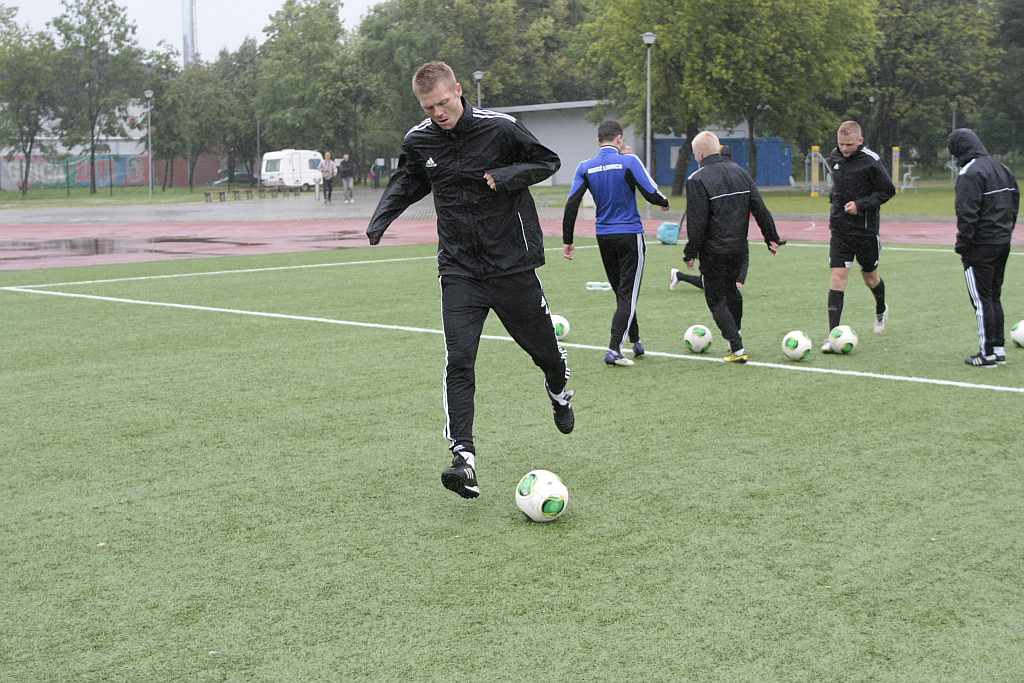 Piłkarze Miedzi Legnica wznowili treningi