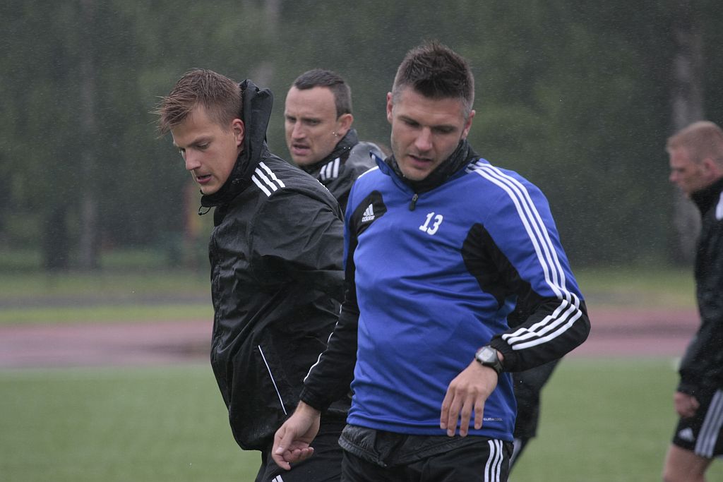 Piłkarze Miedzi Legnica wznowili treningi