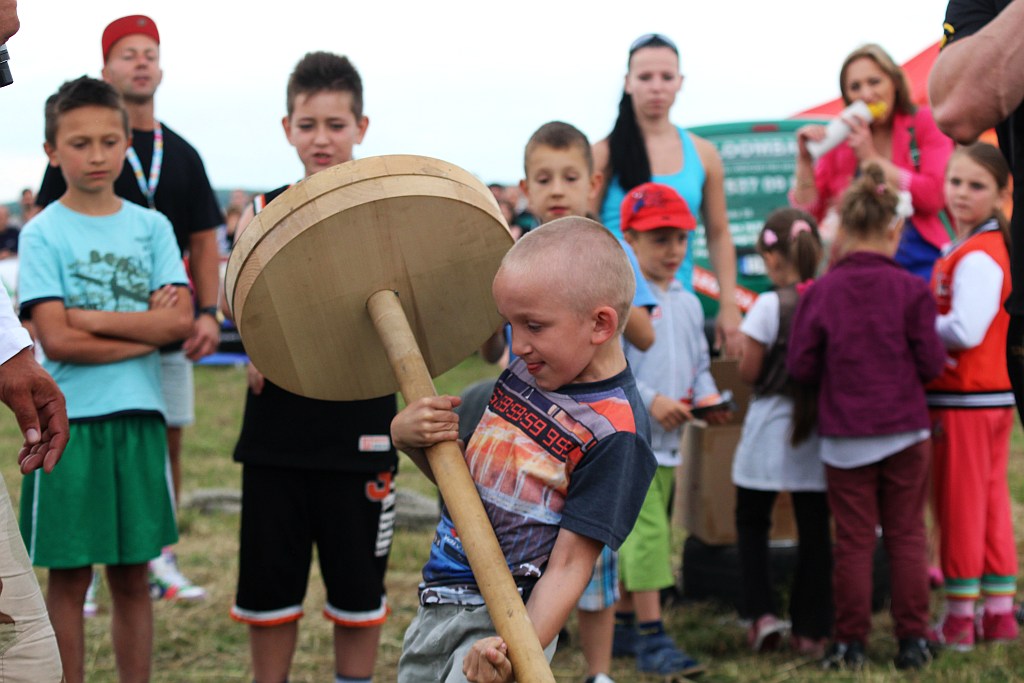 Strongman Show na legnickim lotnisku