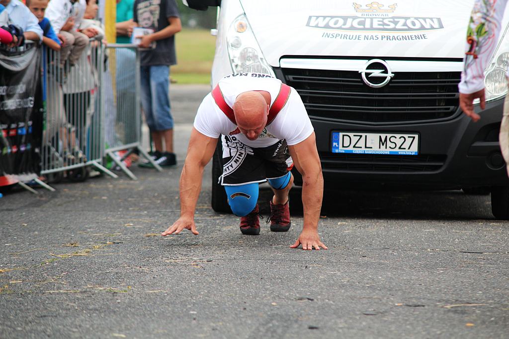 Strongman Show na legnickim lotnisku