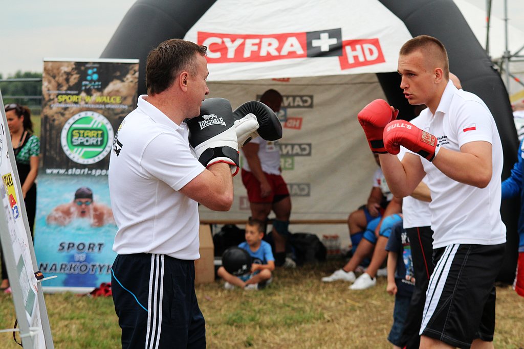 Strongman Show na legnickim lotnisku