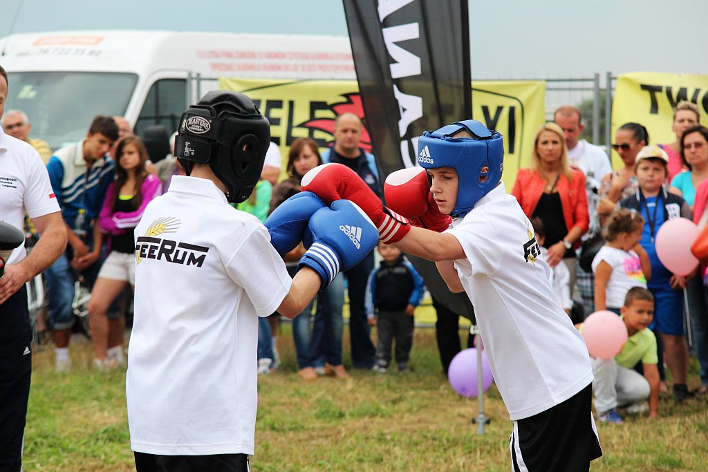 Strongman Show na legnickim lotnisku