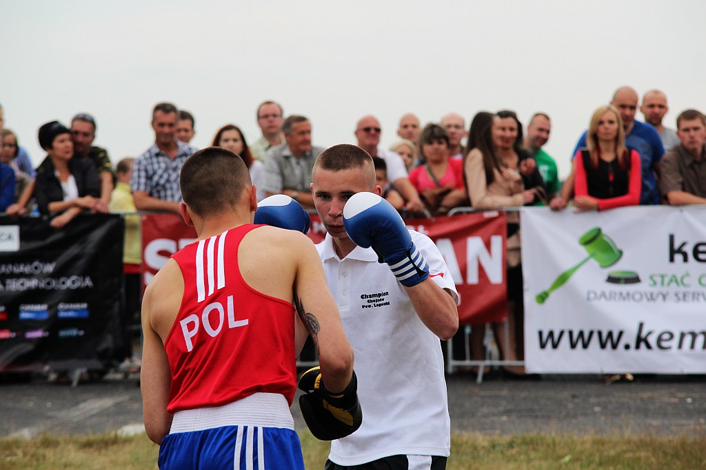 Strongman Show na legnickim lotnisku