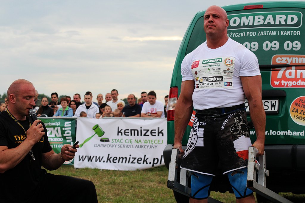 Strongman Show na legnickim lotnisku