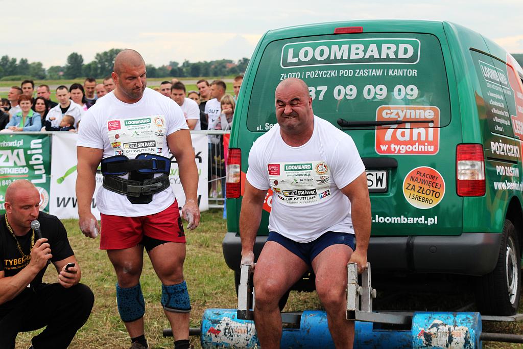 Strongman Show na legnickim lotnisku
