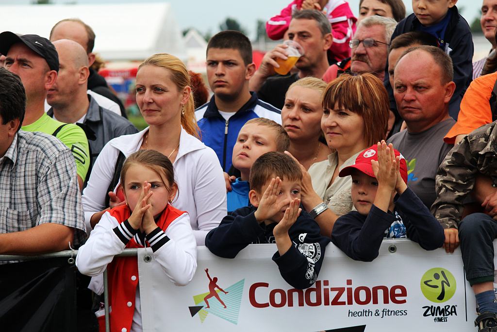 Strongman Show na legnickim lotnisku