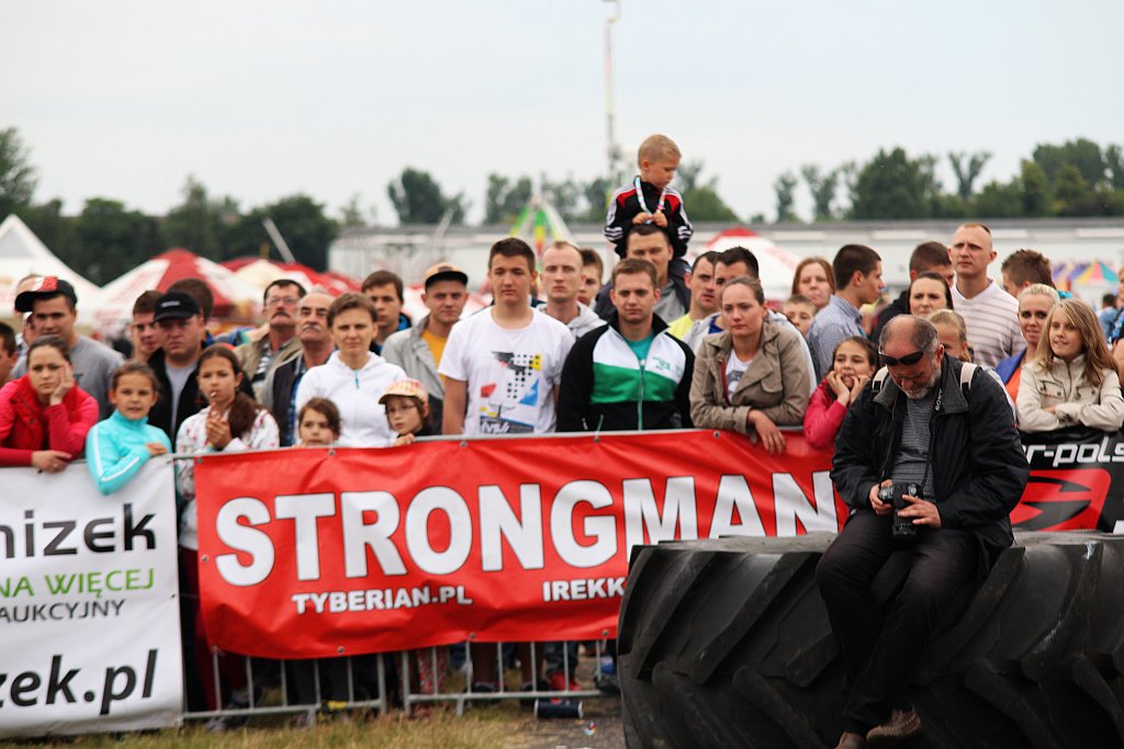 Strongman Show na legnickim lotnisku