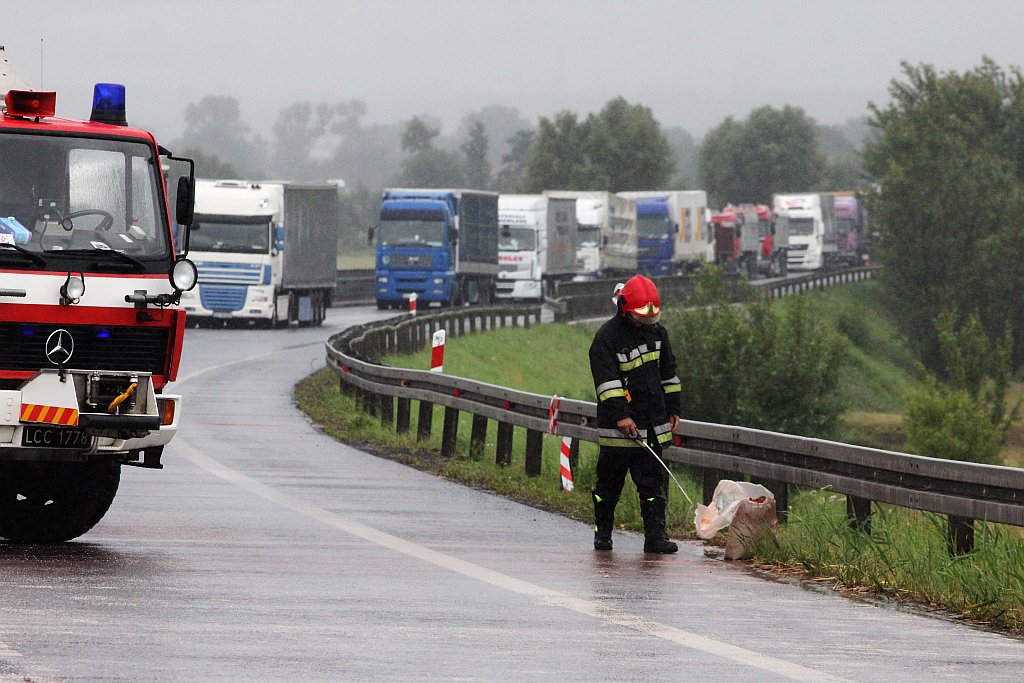 Kłótnia o plamę paliwa na obwodnicy