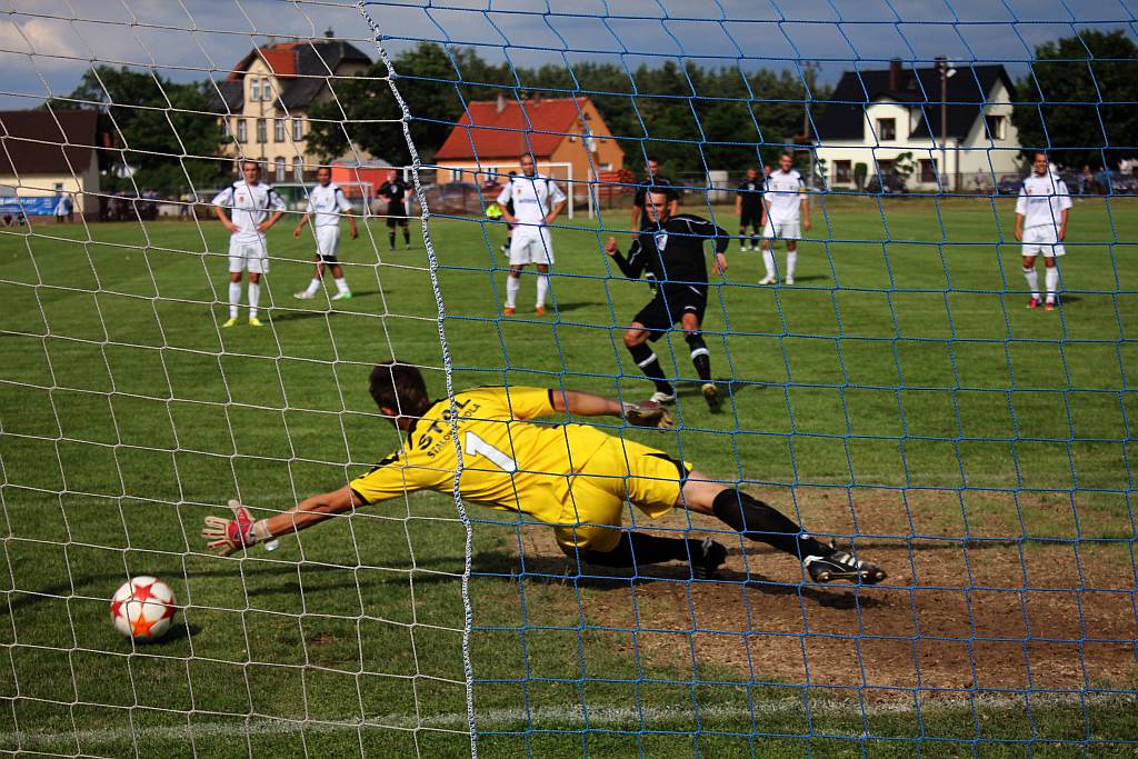 Stal wygrywa w Rokitkach. Koniec marzeń Czarnych