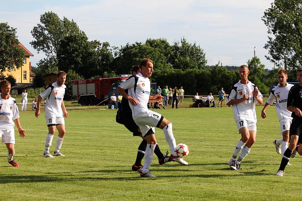 Stal wygrywa w Rokitkach. Koniec marzeń Czarnych