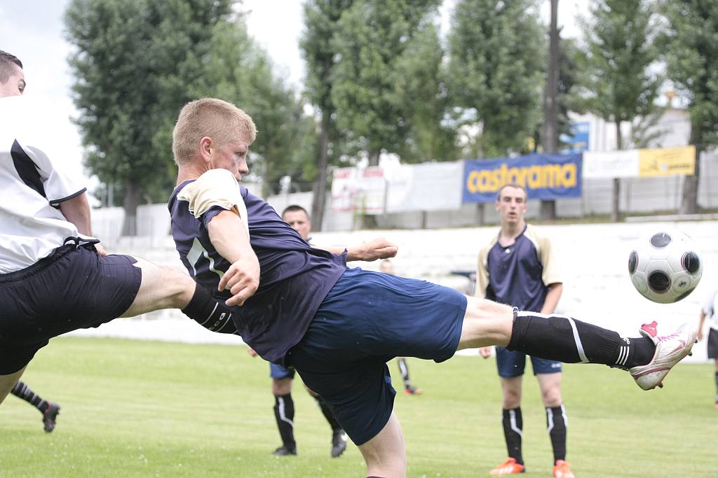 SPARING : Konfeks Legnica - Błękitni Kościelec 8:4