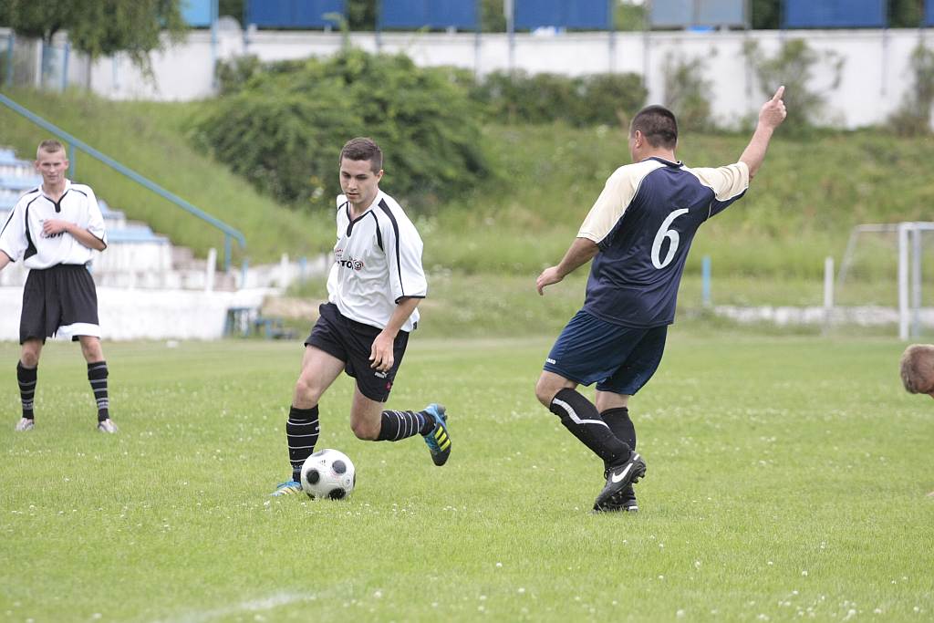SPARING : Konfeks Legnica - Błękitni Kościelec 8:4