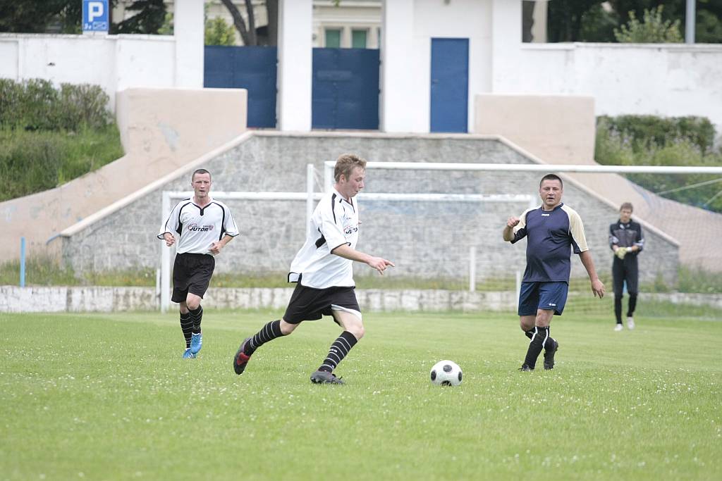 SPARING : Konfeks Legnica - Błękitni Kościelec 8:4