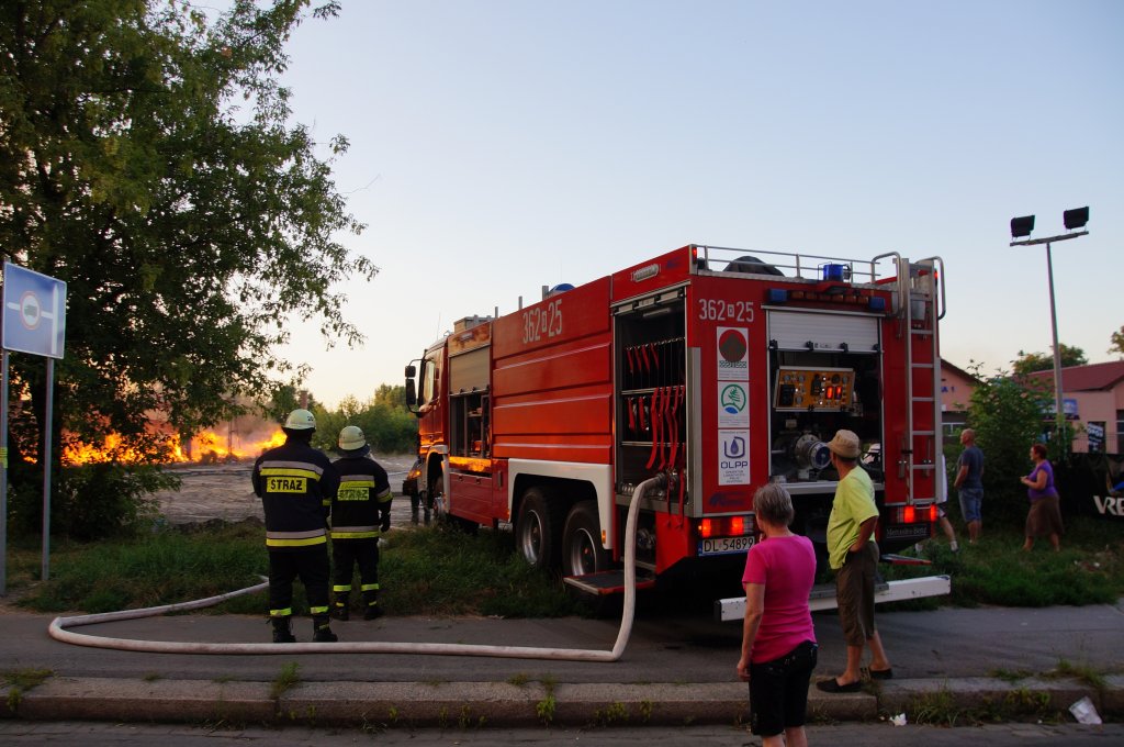 Pożar opuszczonego baraku na terenie Elpeny