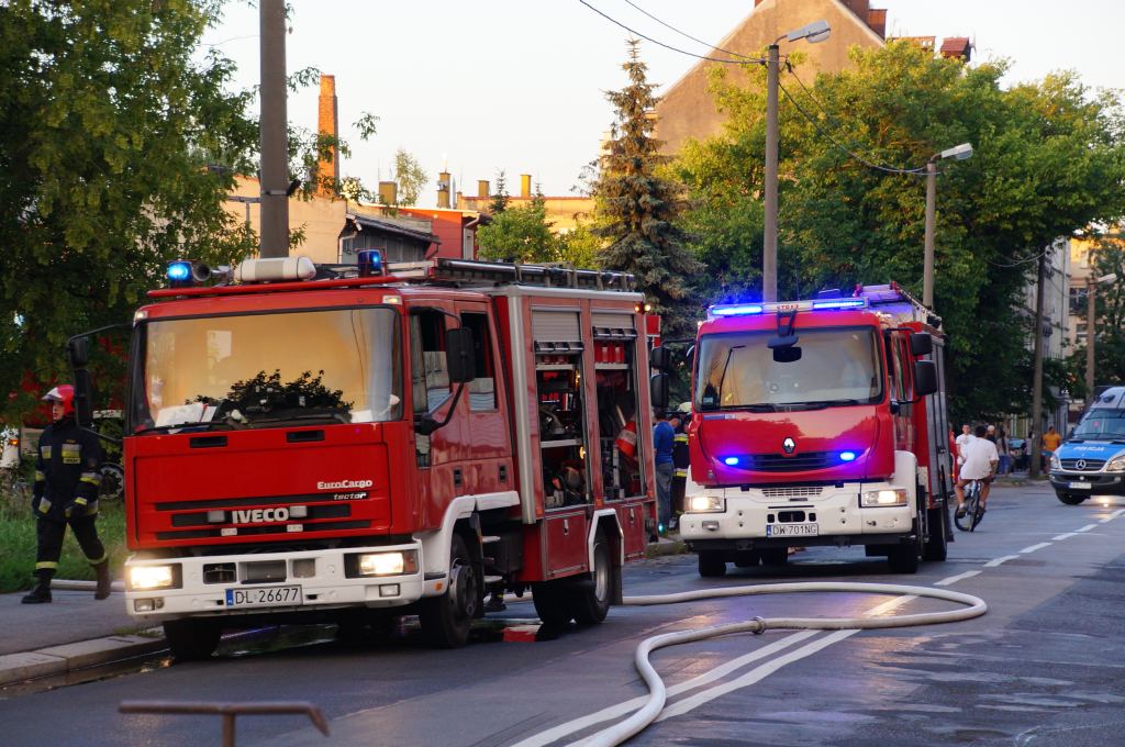 Pożar opuszczonego baraku na terenie Elpeny