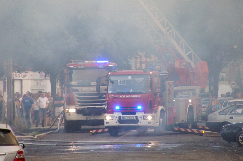 Pożar opuszczonego baraku na terenie Elpeny