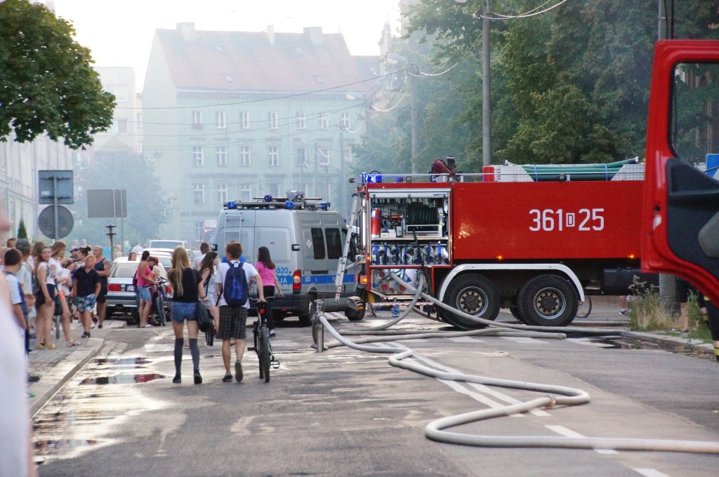 Pożar opuszczonego baraku na terenie Elpeny
