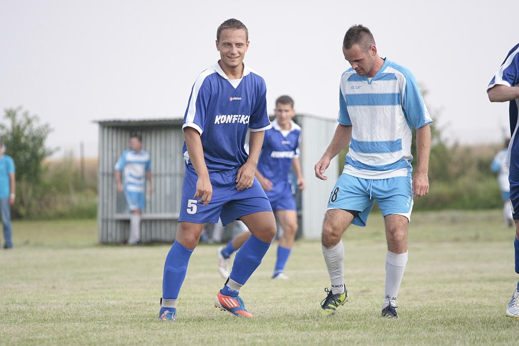 Dąb Siedliska - Konfeks Legnica 0:6