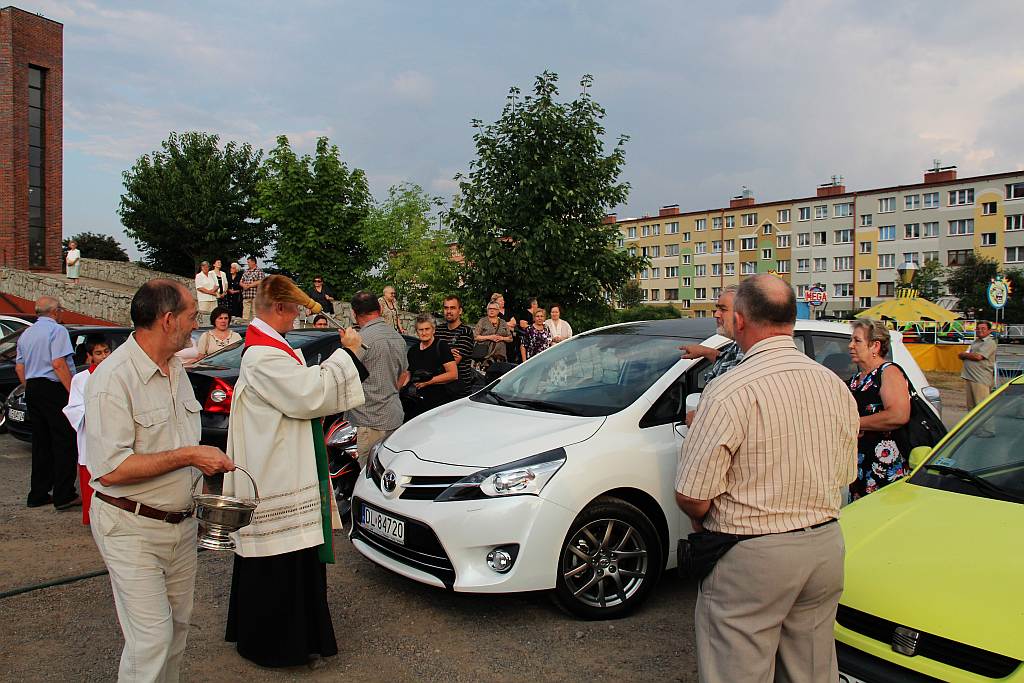 Święcenie samochodów w dniu świętego Krzysztofa