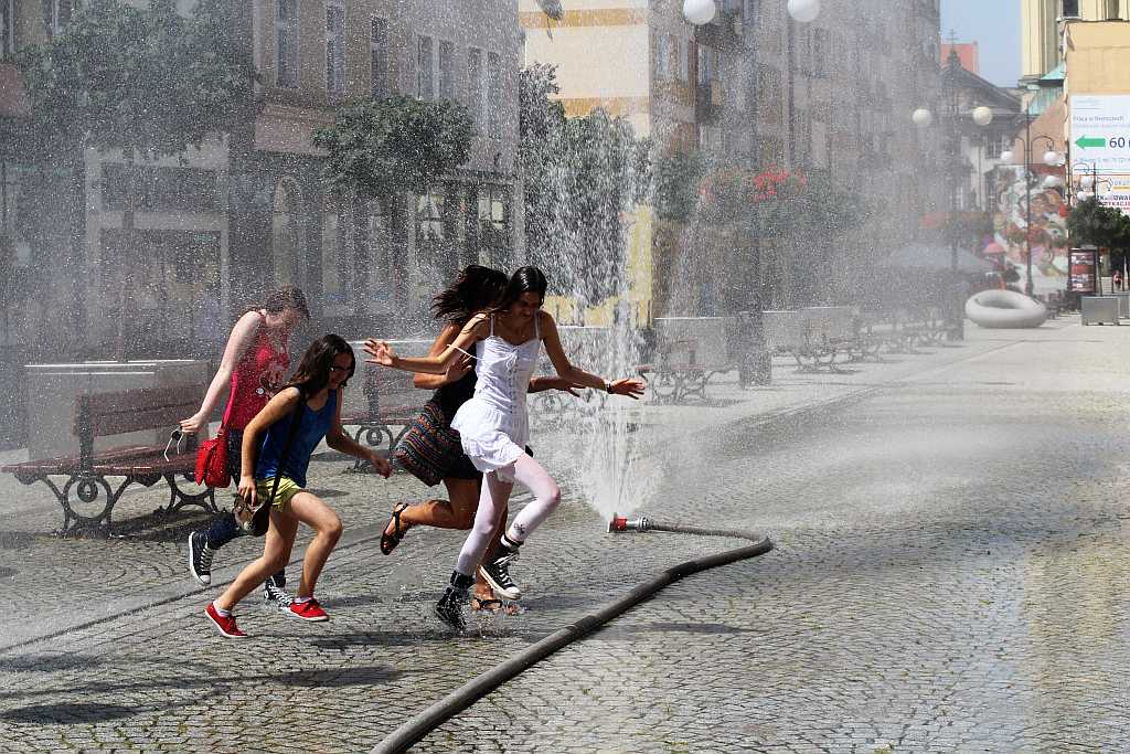 Kurtyna wodna w legnickim Rynku