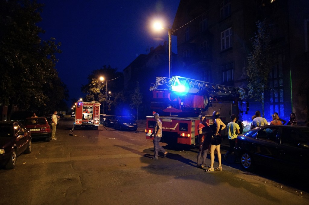 Pożar śmieci na balkonie przy ul.Orzeszkowej