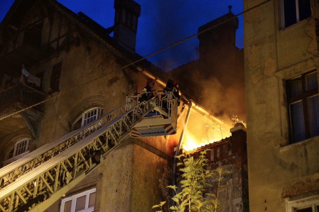 Pożar śmieci na balkonie przy ul.Orzeszkowej