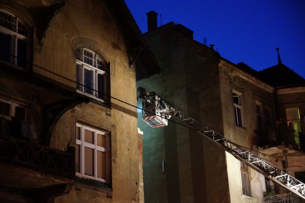 Pożar śmieci na balkonie przy ul.Orzeszkowej