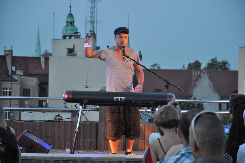 Czesław Zaśpiewał Solo Act