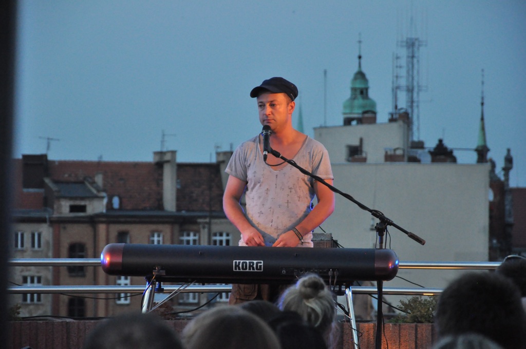 Czesław Zaśpiewał Solo Act