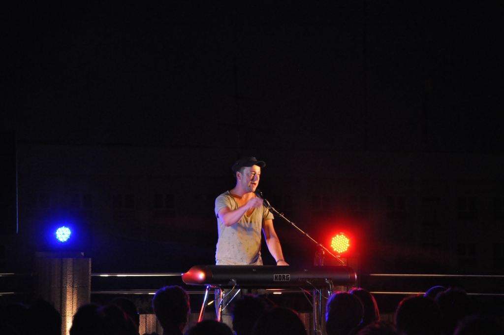 Czesław Zaśpiewał Solo Act