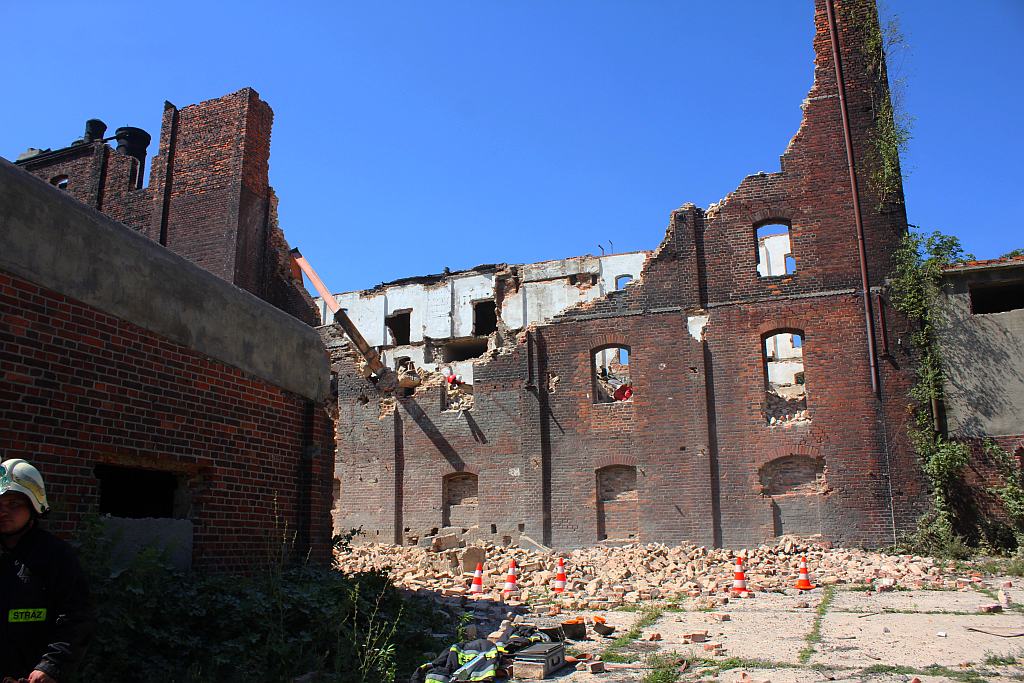 Runął budynek w Chojnowie! Jest ofiara śmiertelna