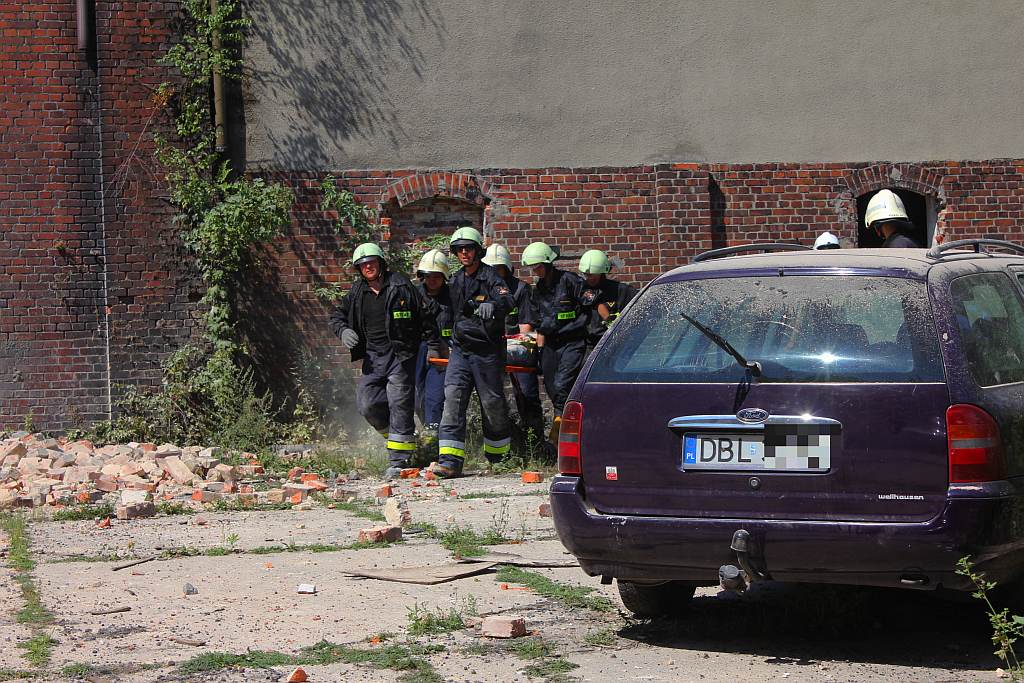 Runął budynek w Chojnowie! Jest ofiara śmiertelna