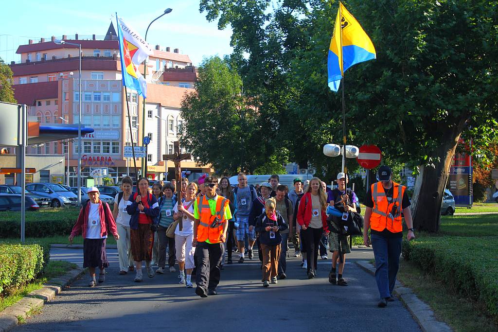 Piesza Pielgrzymka z Legnicy do Krzeszowa