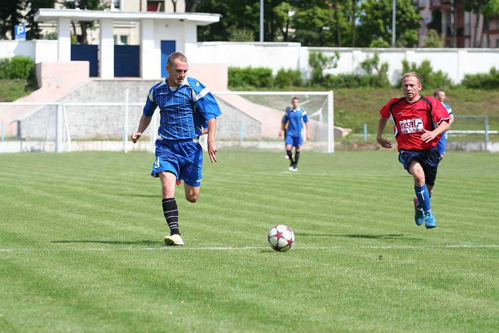 Efektowny start Konfeksu. Pięć goli w pół godziny!