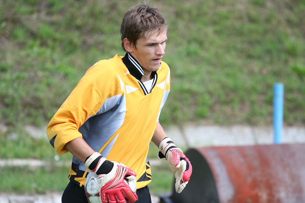 Efektowny start Konfeksu. Pięć goli w pół godziny!