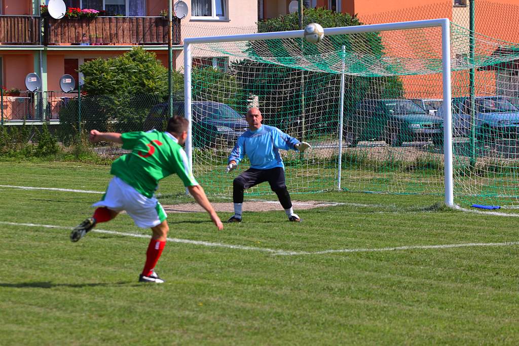 W Rosochatej grały byłe gwiazdy futbolu