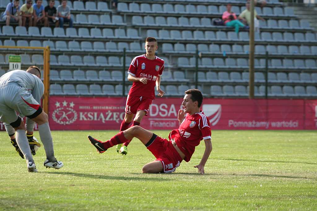 LCJ: Miedź Legnica - Promień Żary 7:1