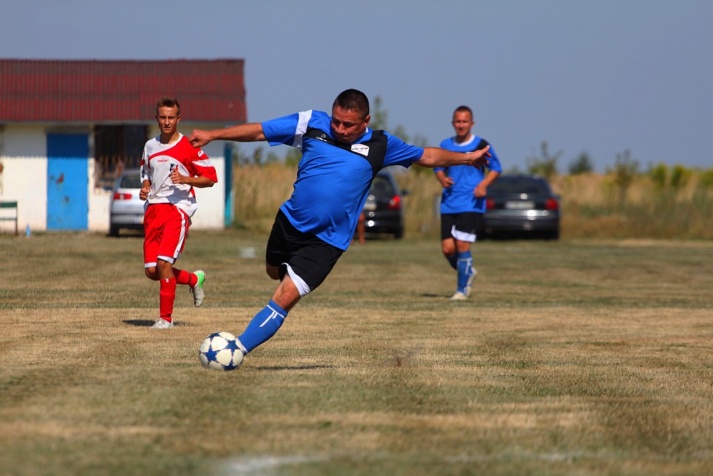 Klasa A: Błękitni - Prochowiczanka II 0:0
