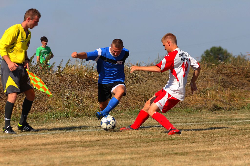 Klasa A: Błękitni - Prochowiczanka II 0:0