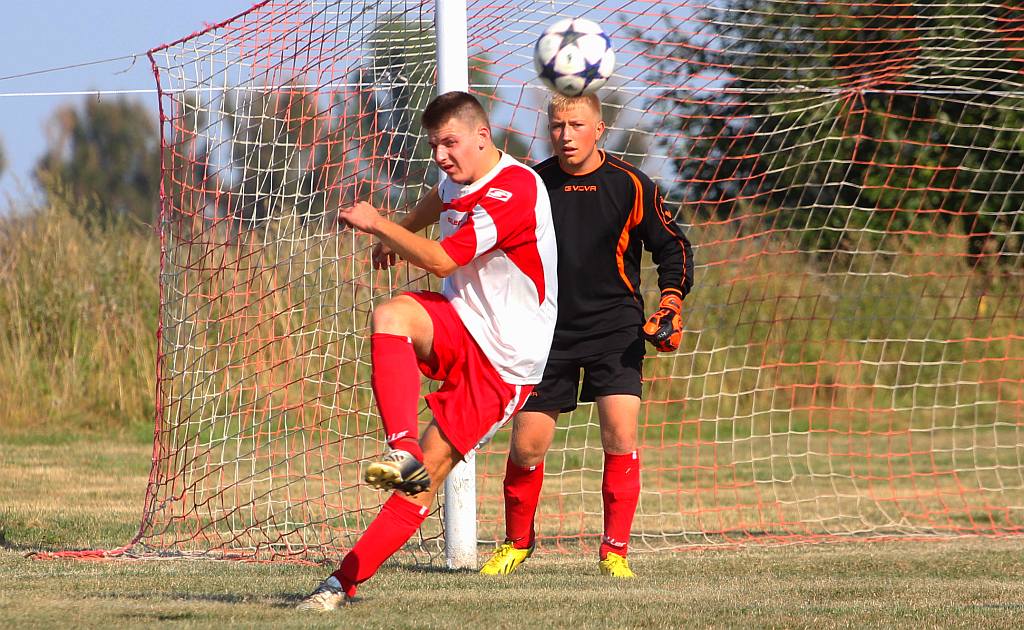 Klasa A: Błękitni - Prochowiczanka II 0:0